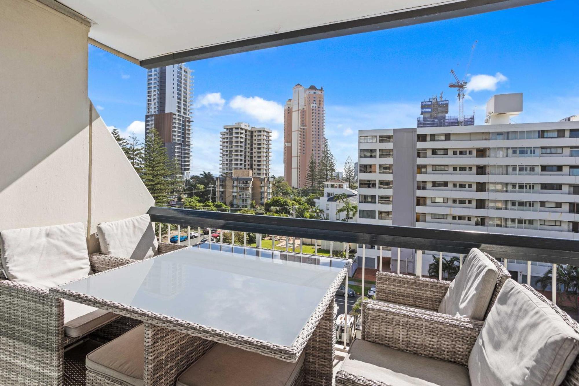 Hi Ho Beach Apartments On Broadbeach Χρυσή Ακτή Εξωτερικό φωτογραφία